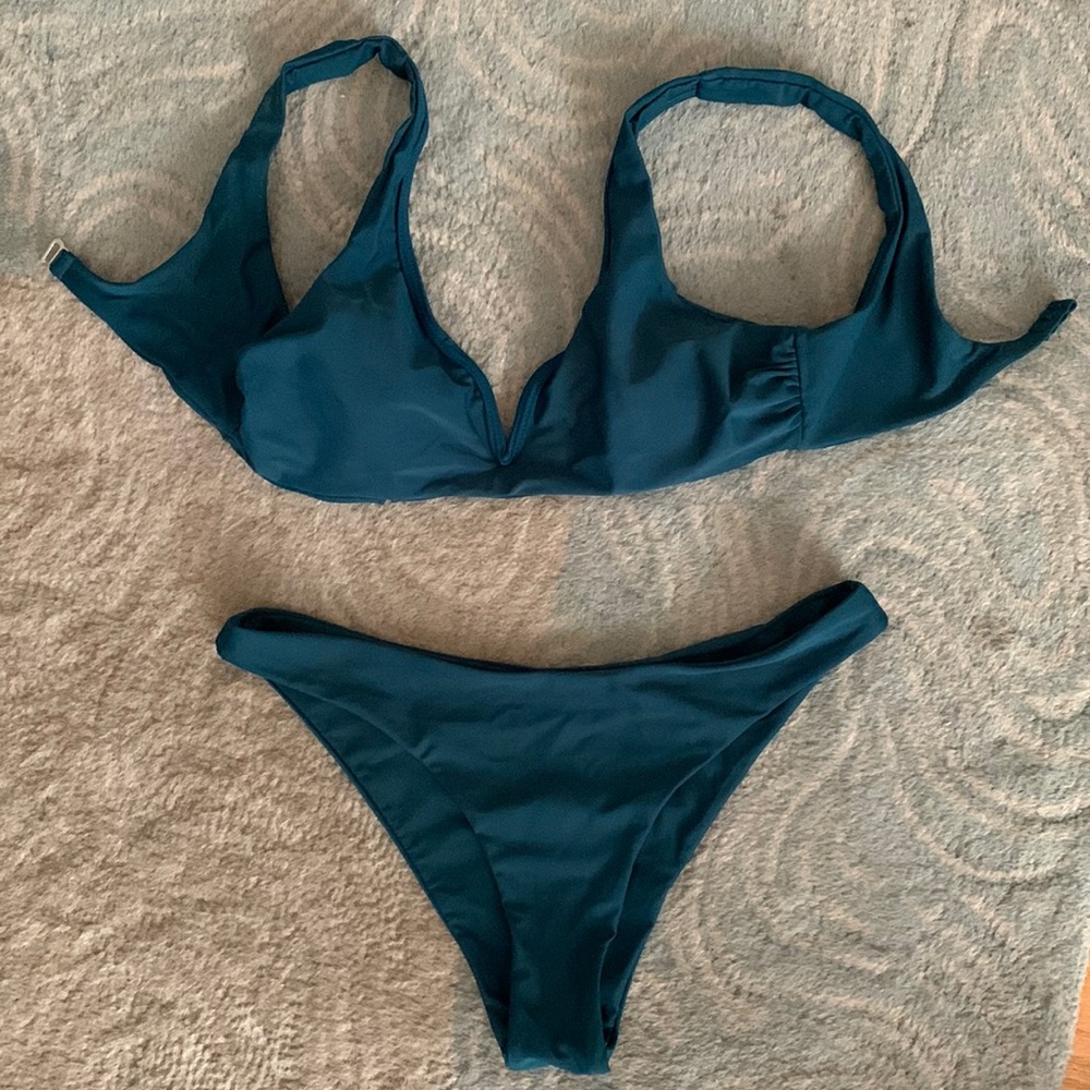 NWOT Cheeky bikini, emerald green, with pads, lined, Sz Med. Never worn